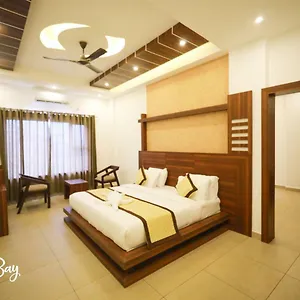 Cloudbay Hotel Kattappana